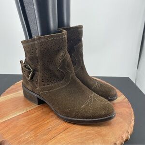 Naughty Monkey Western Laser Cut Buckle Ankle Boot, brown suede 6.5